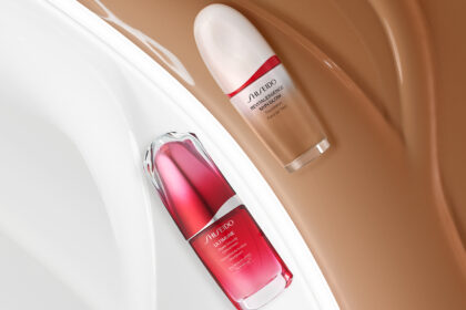 Shiseido Revitalessence Skin Glow puder